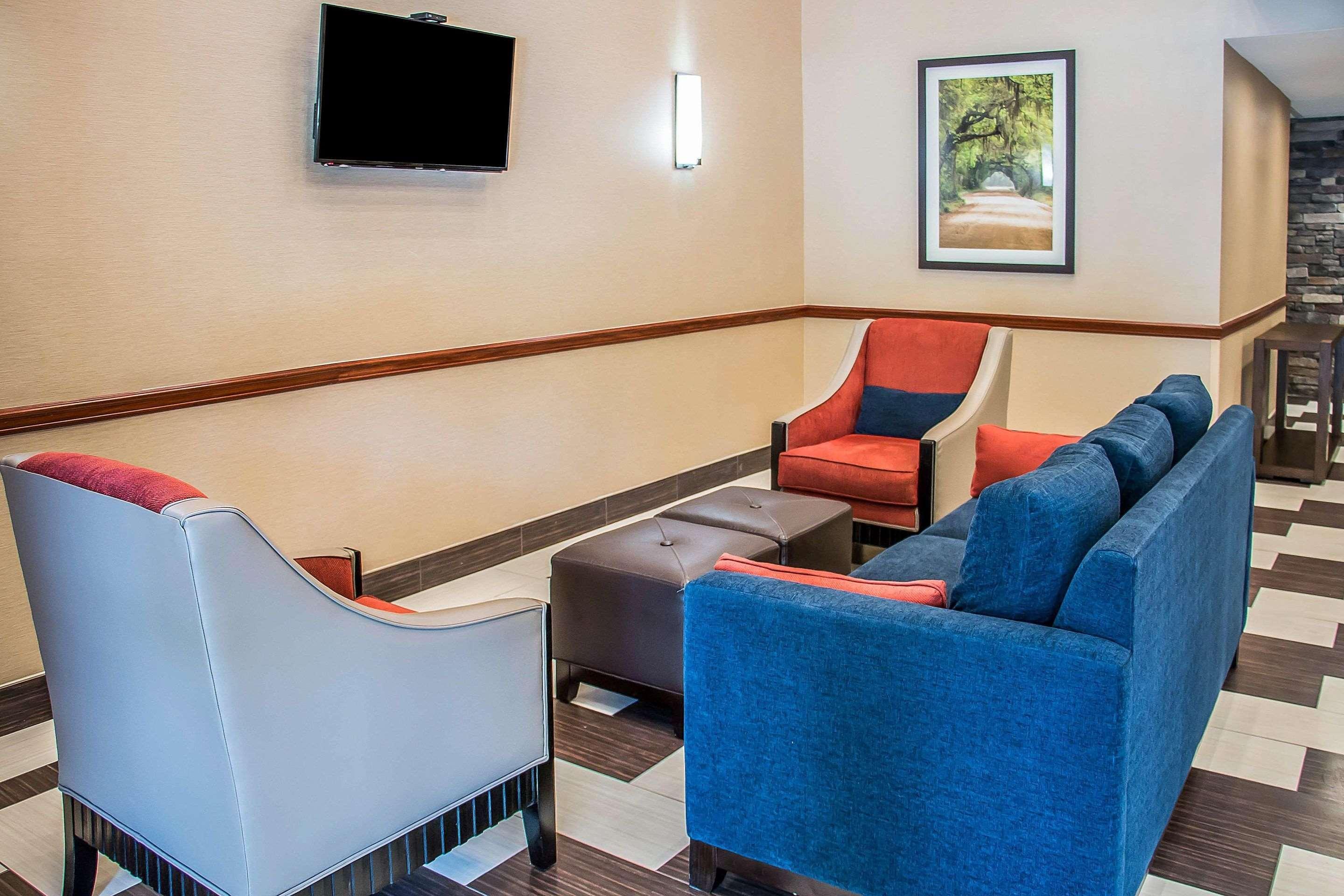 Comfort Suites Bluffton-Hilton Head Island Exterior photo